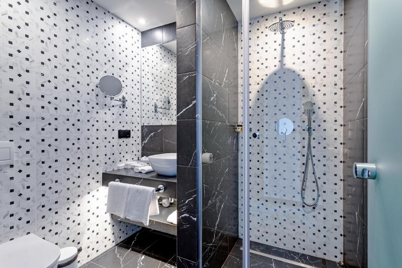Taberne Boutique Hotel Tbilisi Exteriör bild